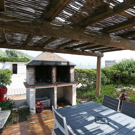 Appartements Acces Prive Plage De La Bergerie Hyères Esterno foto