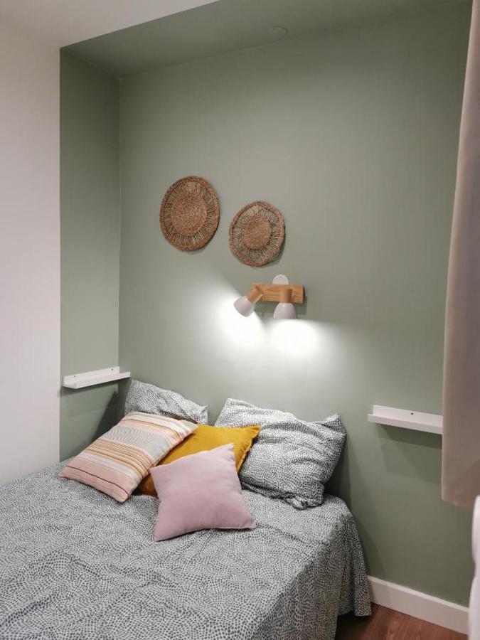 Appartements Acces Prive Plage De La Bergerie Hyères Esterno foto
