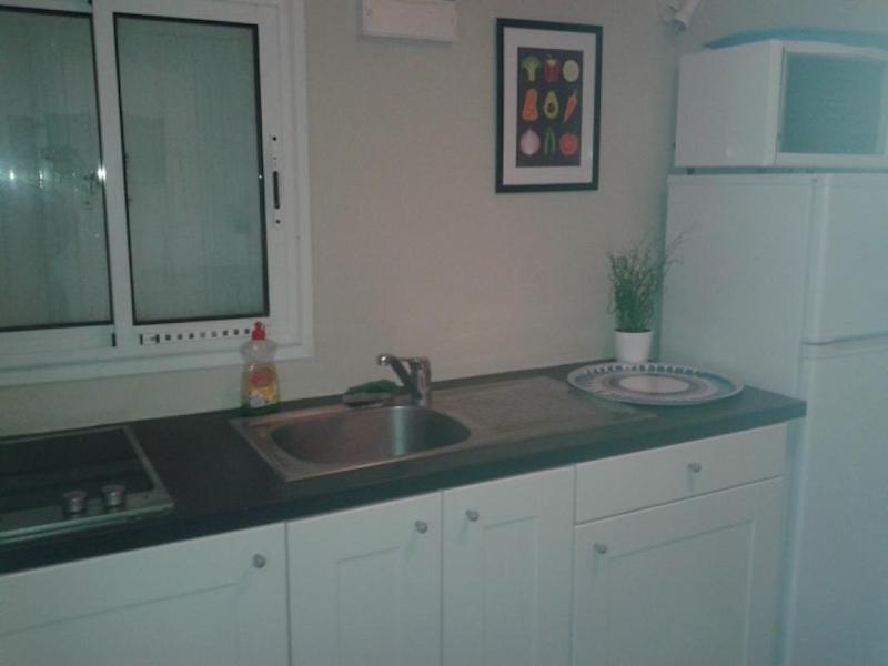 Appartements Acces Prive Plage De La Bergerie Hyères Esterno foto