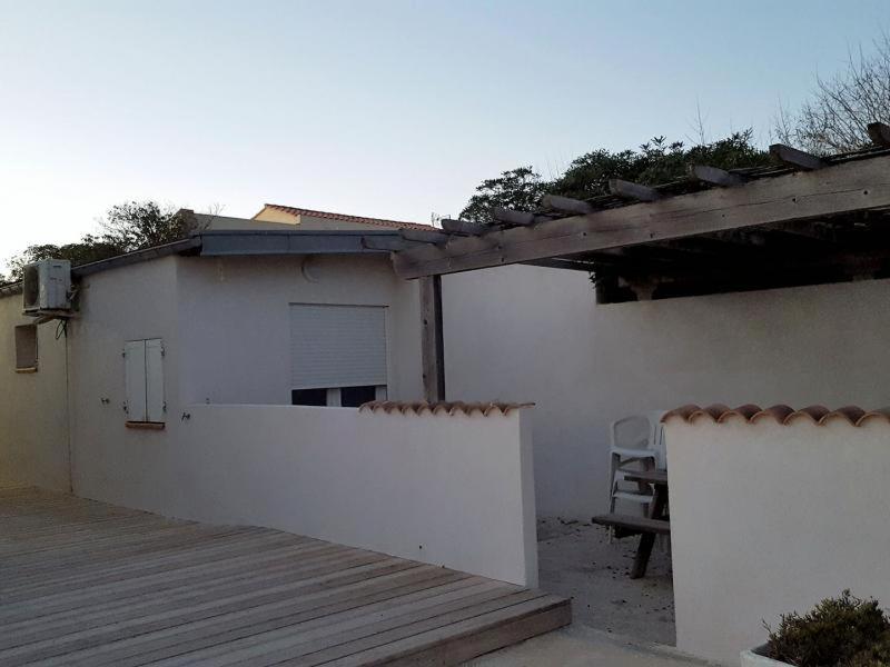 Appartements Acces Prive Plage De La Bergerie Hyères Esterno foto